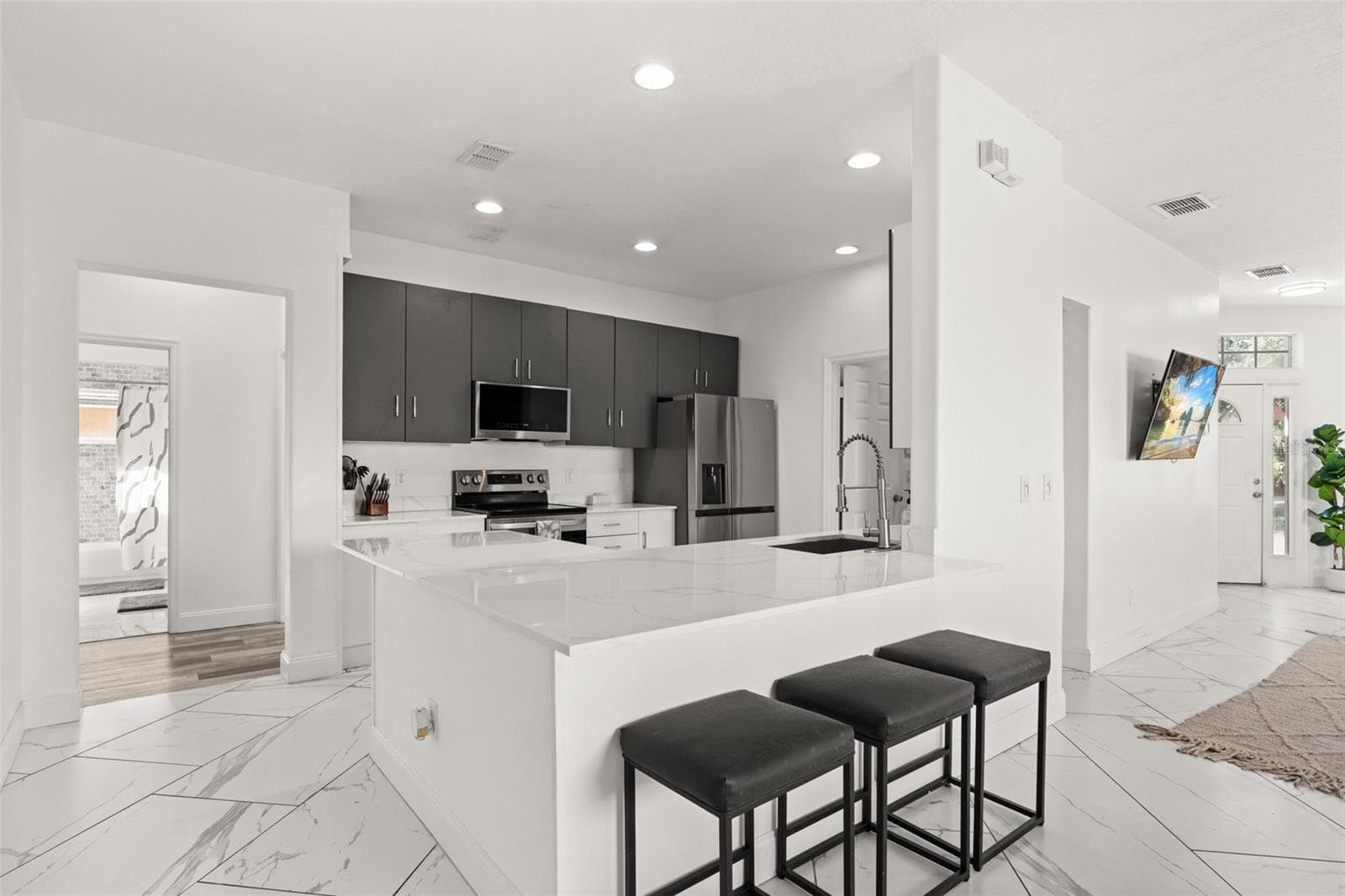Single Family Residence at 14819 AFFIRMED CT, ORLANDO, photo 12 of 40