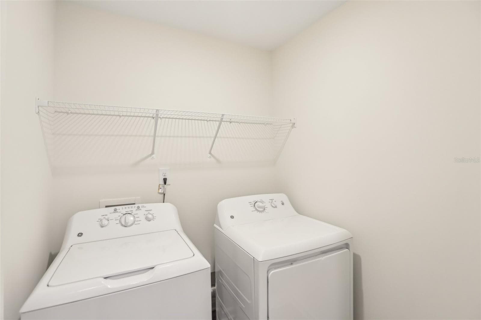 Townhouse at 2631 GREY HAWK DRIVE,, KISSIMMEE,, photo 41 of 43