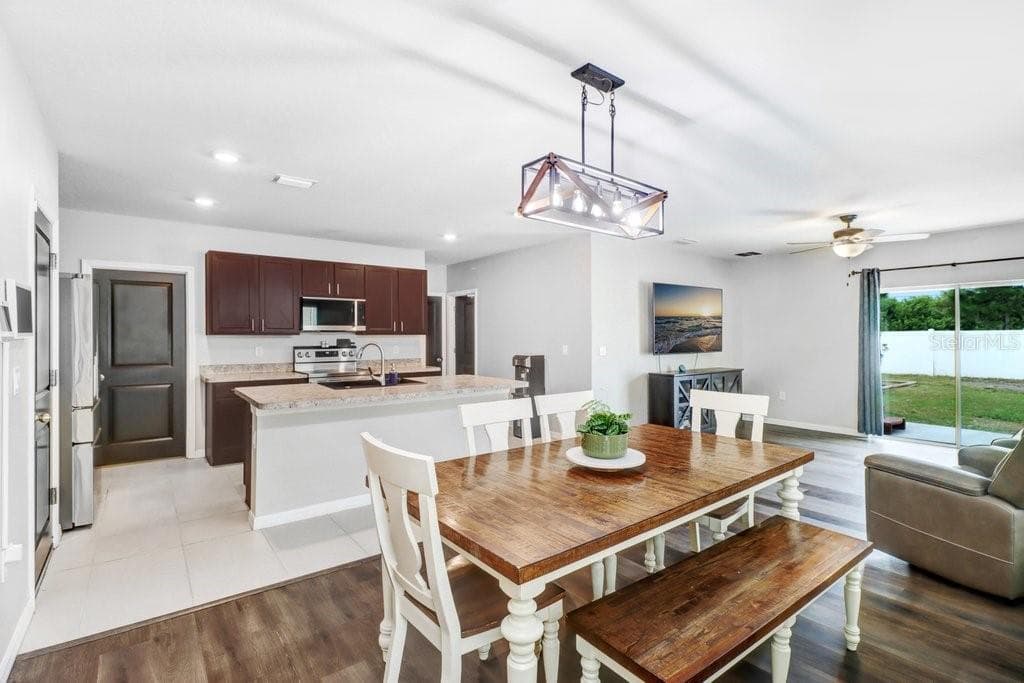 Single Family Residence at 10149 GEESE TRAIL CIR, SUN CITY CENTER, photo 8 of 49