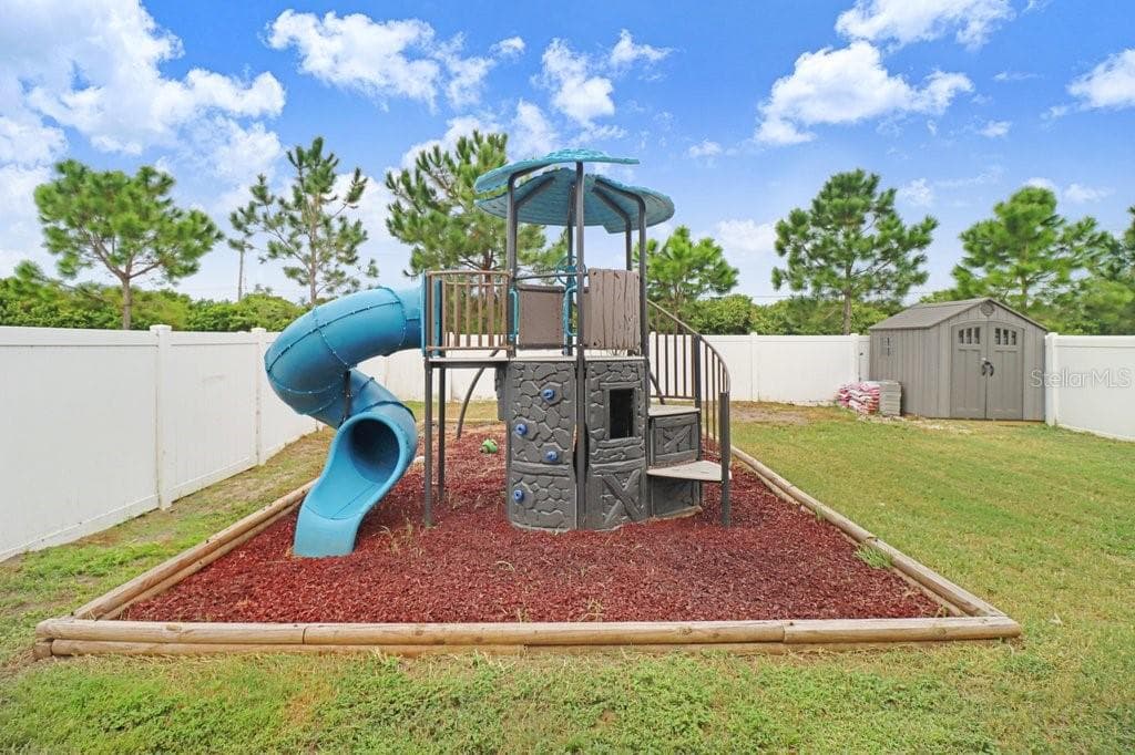Single Family Residence at 10149 GEESE TRAIL CIR, SUN CITY CENTER, photo 40 of 49