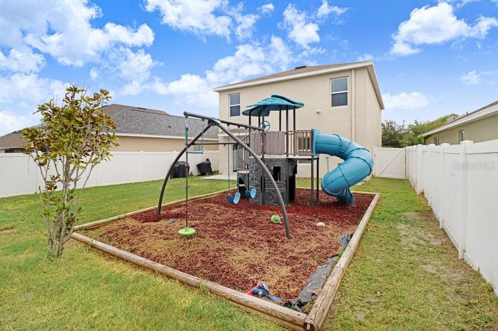 Single Family Residence at 10149 GEESE TRAIL CIR, SUN CITY CENTER, photo 41 of 49