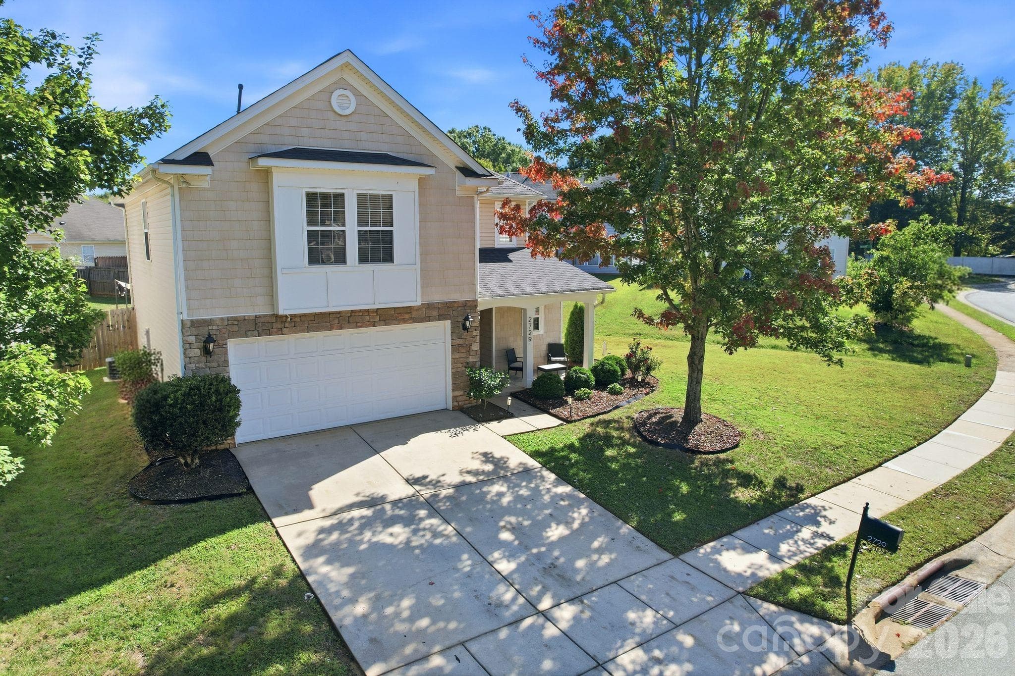 Single Family Residence at 2729 Markham Woods Court, Charlotte, photo 33 of 34