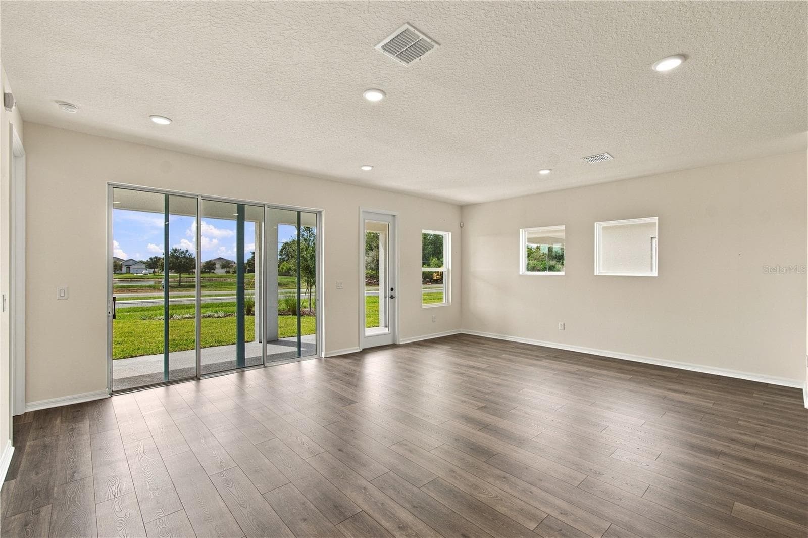 Family Room - 5123 CHATTAHOOCHEE BND, ST CLOUD