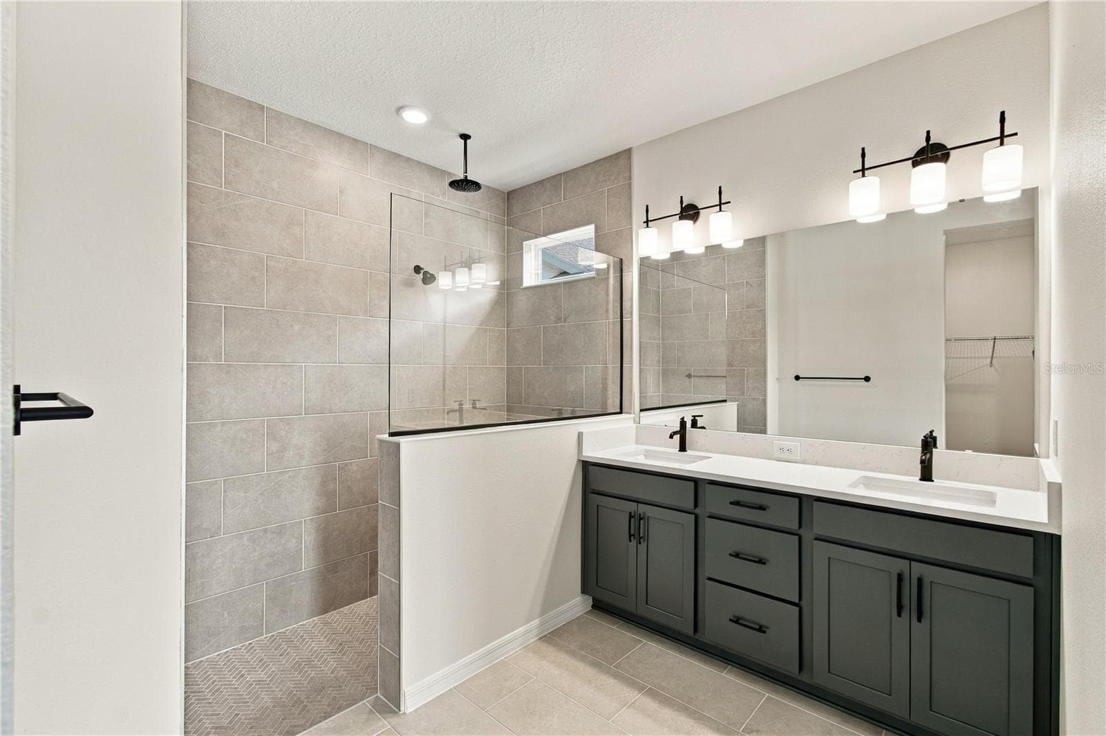 Owner's Bath - 5123 CHATTAHOOCHEE BND, ST CLOUD