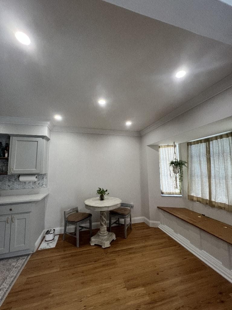 Single Family Residence at 7143 SUSSEX LN, ENGLEWOOD, photo 10 of 23
