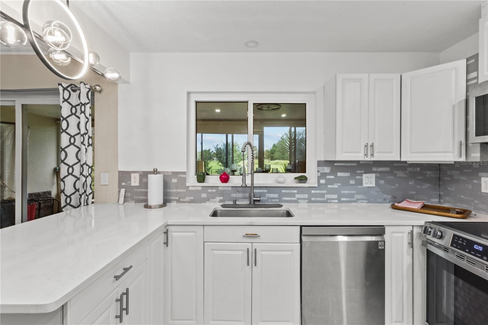 Single Family Residence at 3614 PEMBROOK DR, SARASOTA, photo 10 of 43