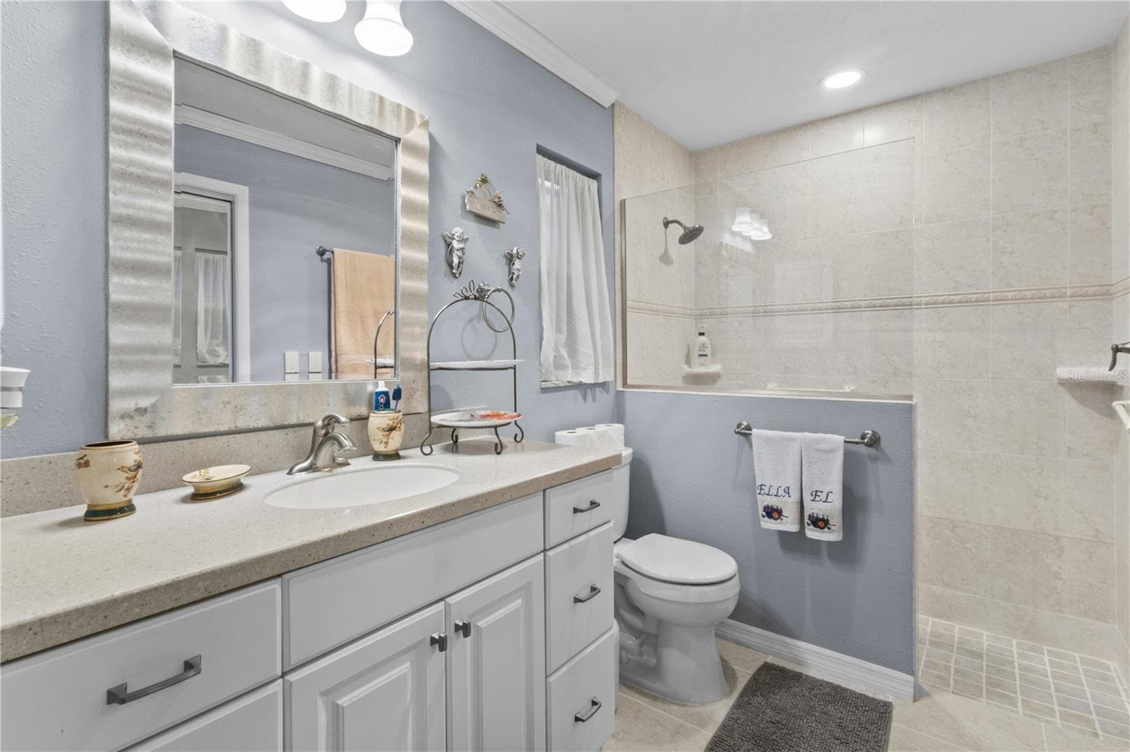 Single Family Residence at 3614 PEMBROOK DR, SARASOTA, photo 17 of 43