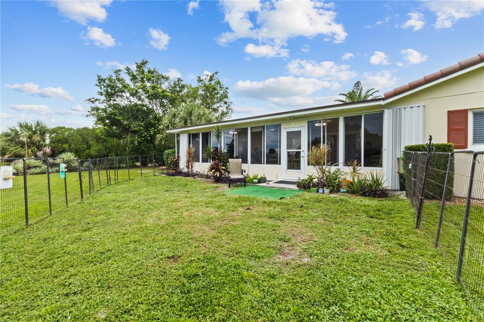 Single Family Residence at 3614 PEMBROOK DR, SARASOTA, photo 26 of 43