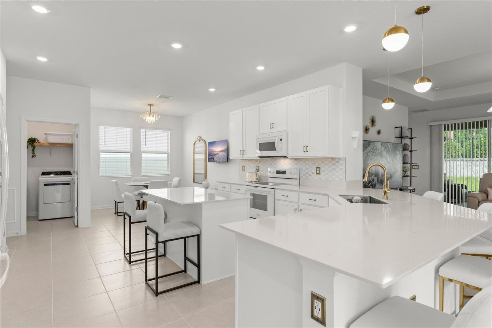 Single Family Residence at 2095 RIDER RAIN LN, APOPKA, photo 14 of 59