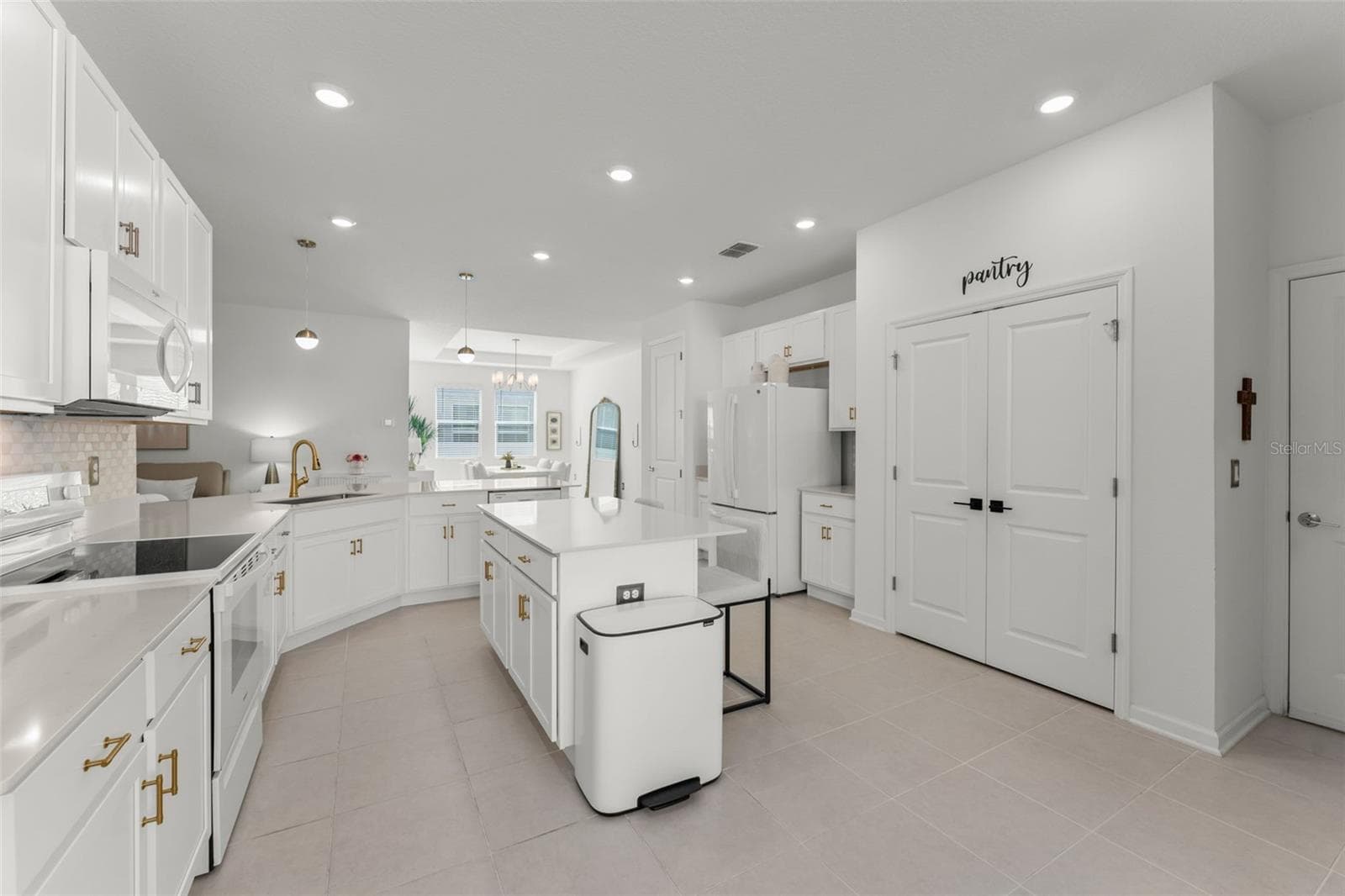 Single Family Residence at 2095 RIDER RAIN LN, APOPKA, photo 19 of 59