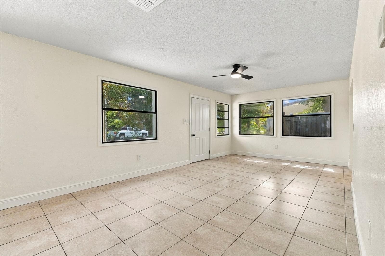 Single Family Residence at 8862 ROBIN RD, SEMINOLE, photo 12 of 56