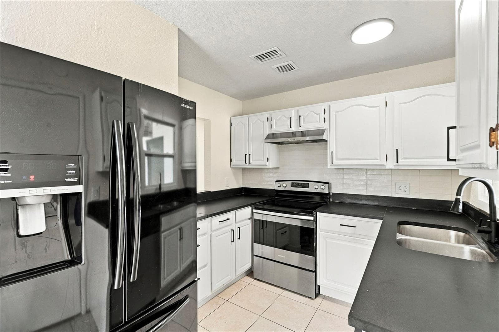 Single Family Residence at 8862 ROBIN RD, SEMINOLE, photo 16 of 56