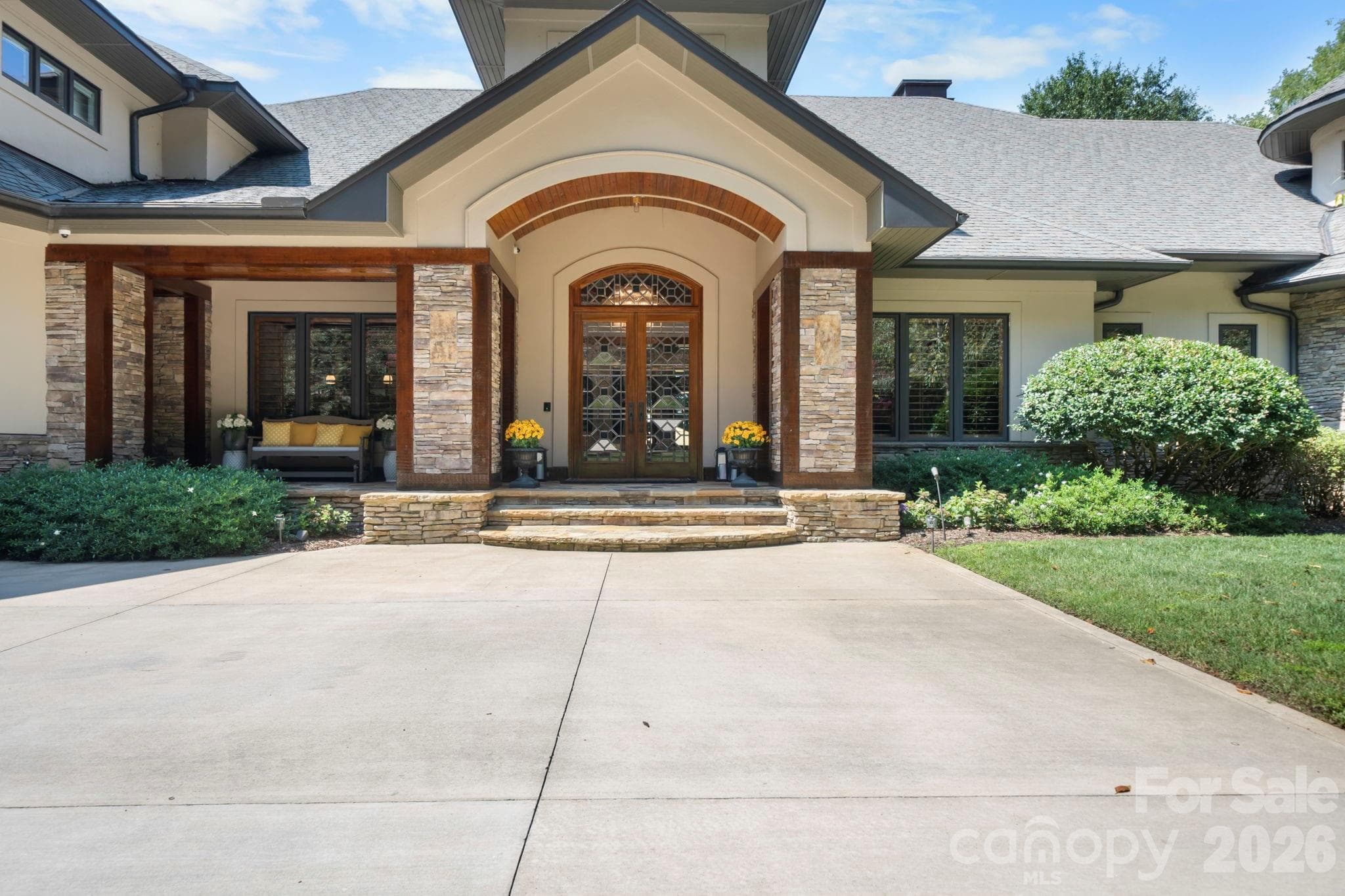 9305 White Ibis Court