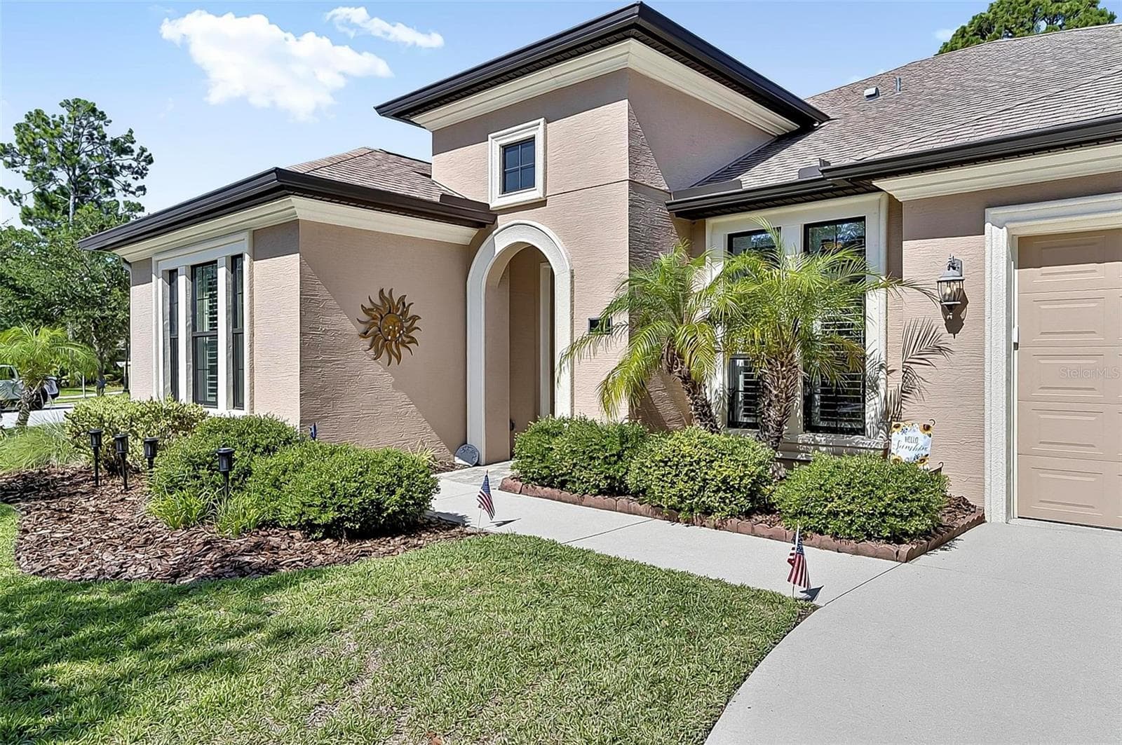 Front - 1 N PARK LN, PALM COAST