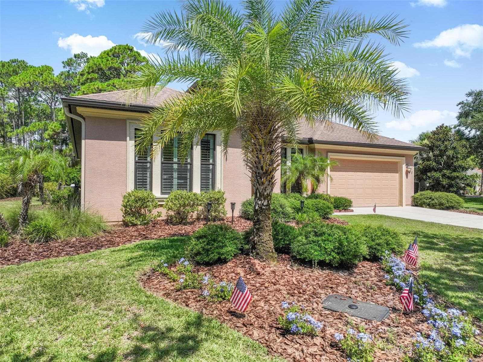 Front - 1 N PARK LN, PALM COAST