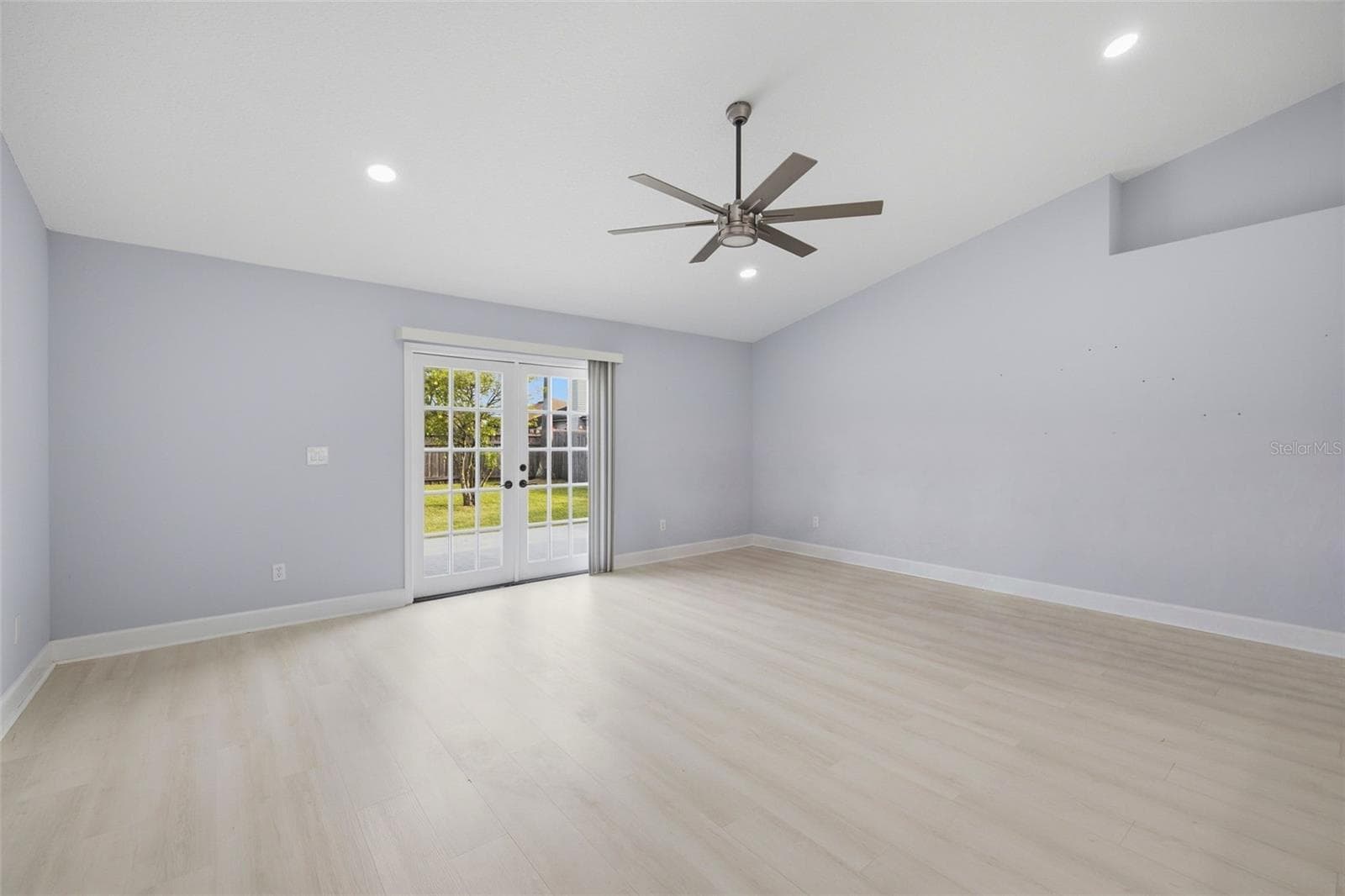 Single Family Residence at 3180 FOX SQUIRREL DR, ORANGE PARK, photo 32 of 48