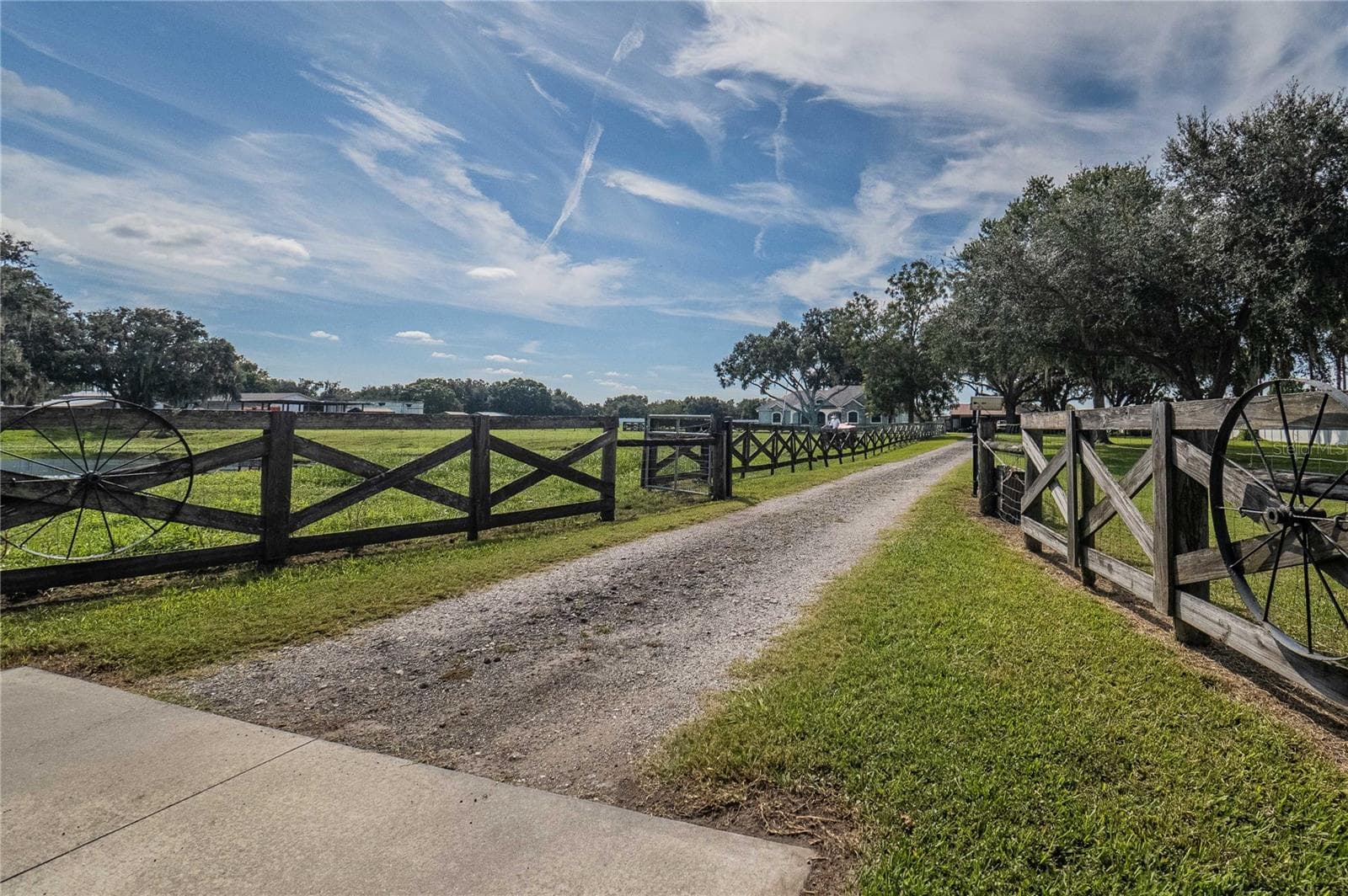 Electric Gate to the property - 3910 KNIGHTS STATION RD, LAKELAND