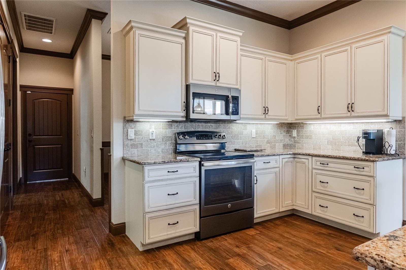 Kitchen - 3910 KNIGHTS STATION RD, LAKELAND