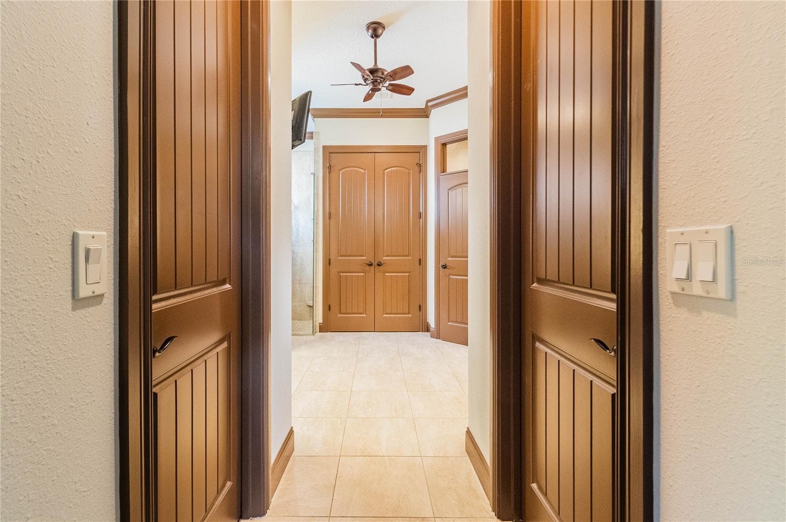 Primary Bath entrance - 3910 KNIGHTS STATION RD, LAKELAND