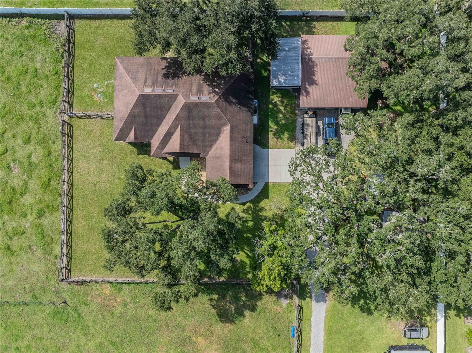 Aerial view of home - 3910 KNIGHTS STATION RD, LAKELAND