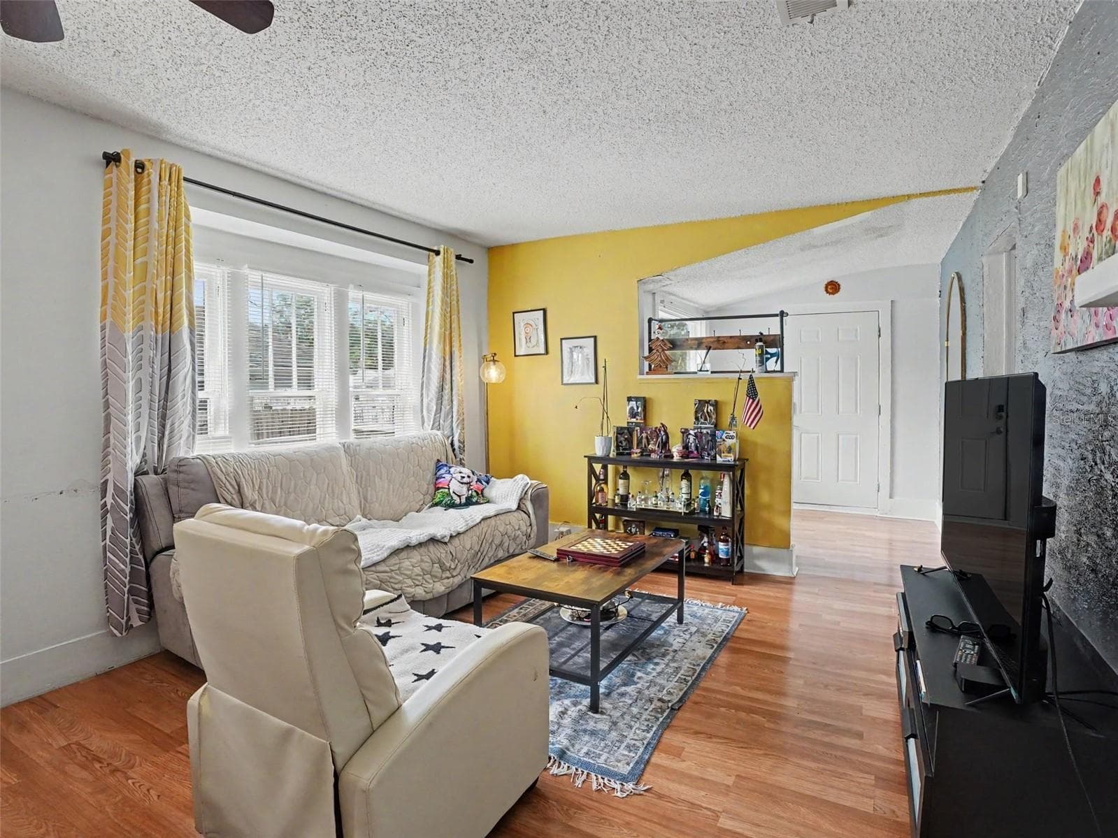 Single Family Residence at 313 LUCILE WAY, ORLANDO, photo 6 of 29
