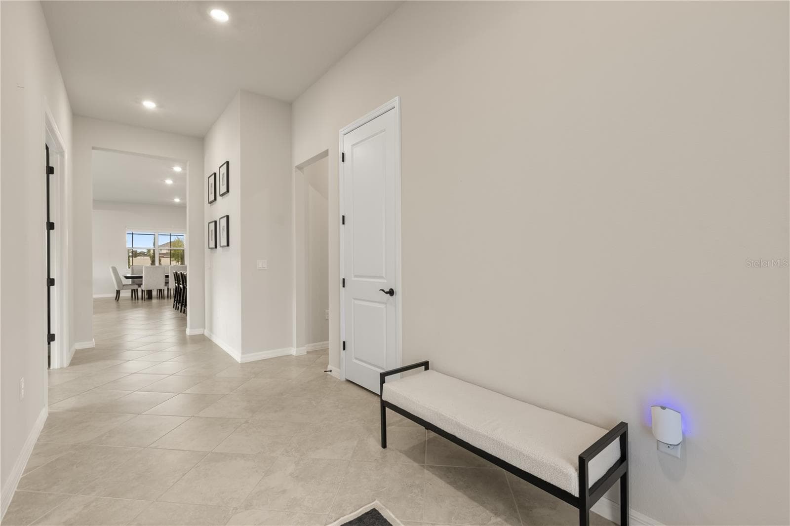 Oversized foyer - 4348 SUNSET PRESERVE BLVD, ORLANDO