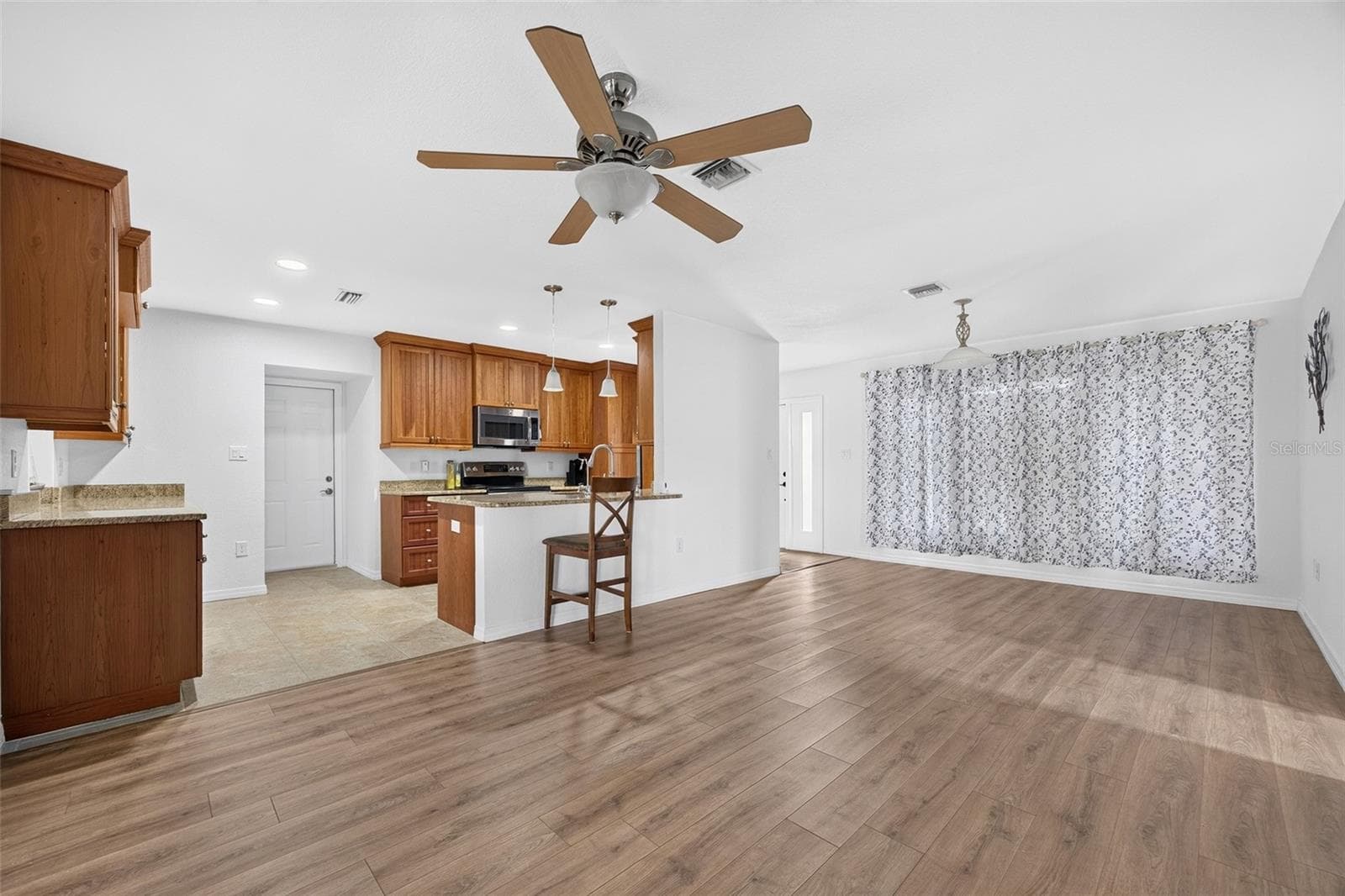 Single Family Residence at 18393 HOTTELET CIR, PORT CHARLOTTE, photo 7 of 39