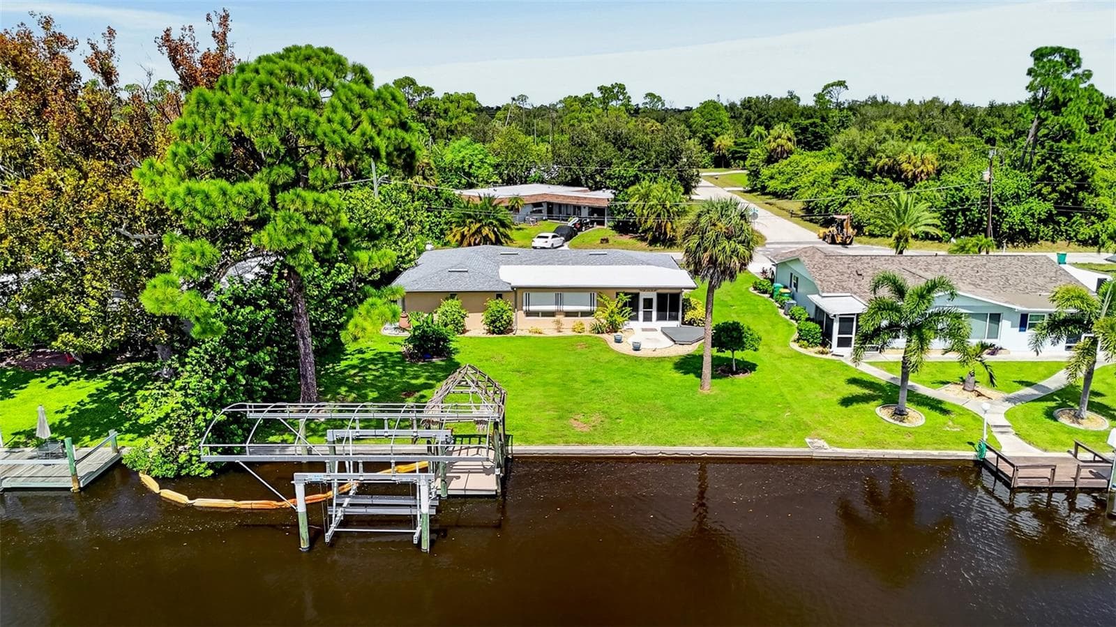 Single Family Residence at 18393 HOTTELET CIR, PORT CHARLOTTE, photo 33 of 39