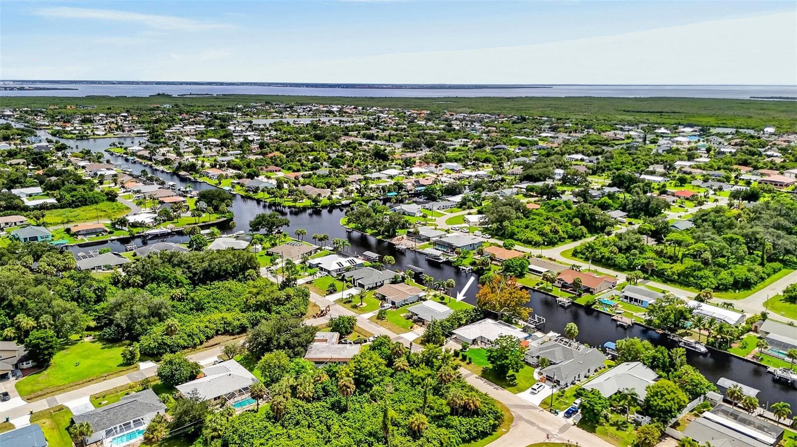 Single Family Residence at 18393 HOTTELET CIR, PORT CHARLOTTE, photo 36 of 39
