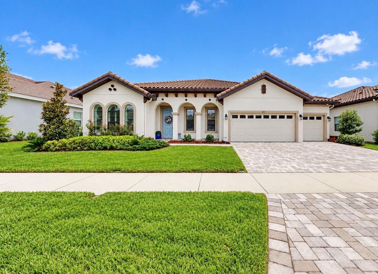 Single Family Residence at 14537 SWISS BRIDGE DR, LITHIA, photo 2 of 40