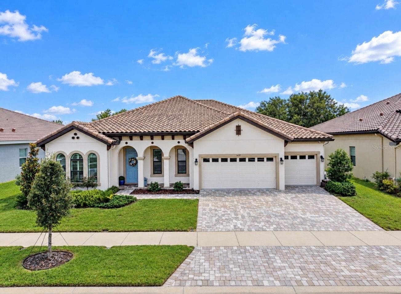 Single Family Residence at 14537 SWISS BRIDGE DR, LITHIA, photo 4 of 40