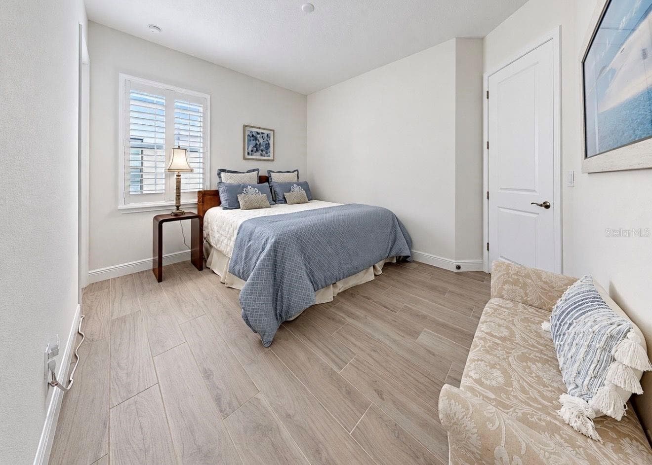 Single Family Residence at 14537 SWISS BRIDGE DR, LITHIA, photo 21 of 40