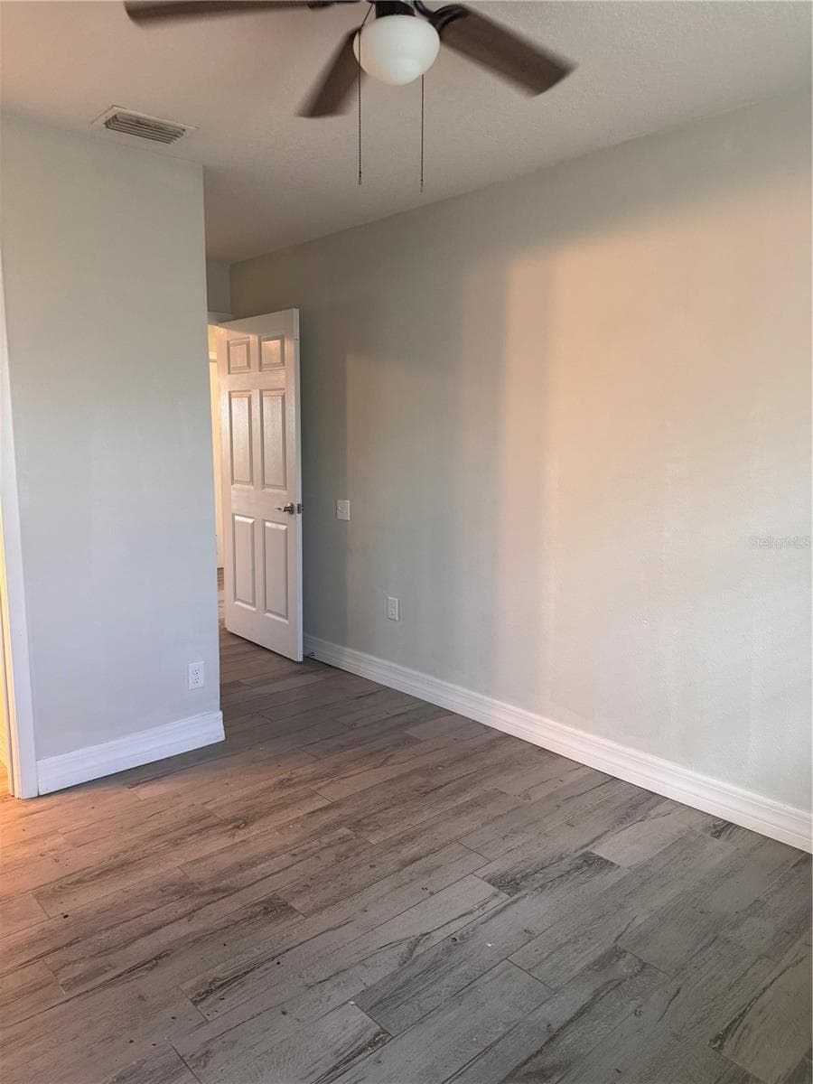 Half Duplex at 11452 OCEANSPRAY AVE, ENGLEWOOD, photo 6 of 15