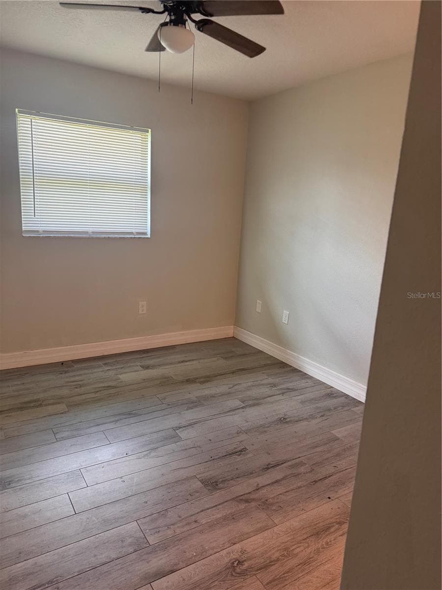 Half Duplex at 11452 OCEANSPRAY AVE, ENGLEWOOD, photo 7 of 15