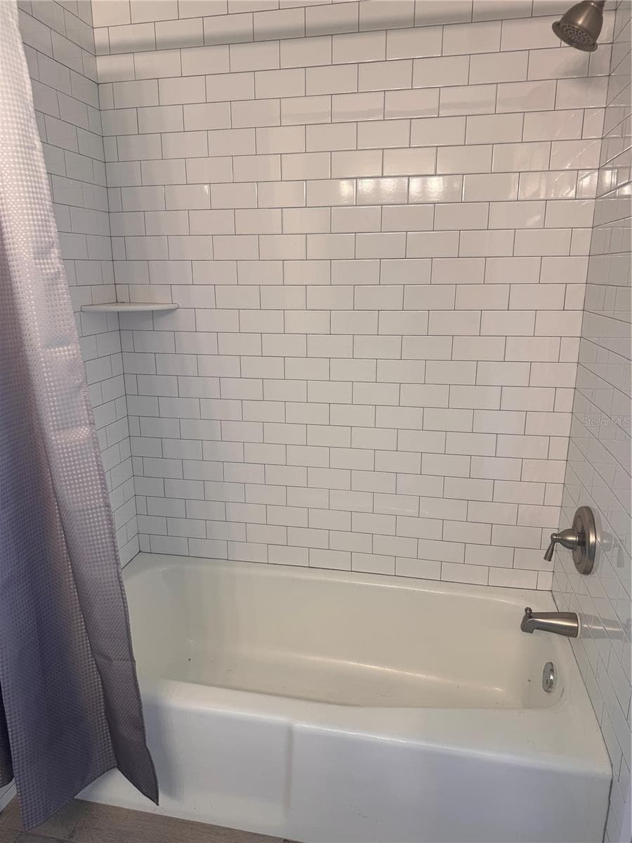 Half Duplex at 11452 OCEANSPRAY AVE, ENGLEWOOD, photo 13 of 15