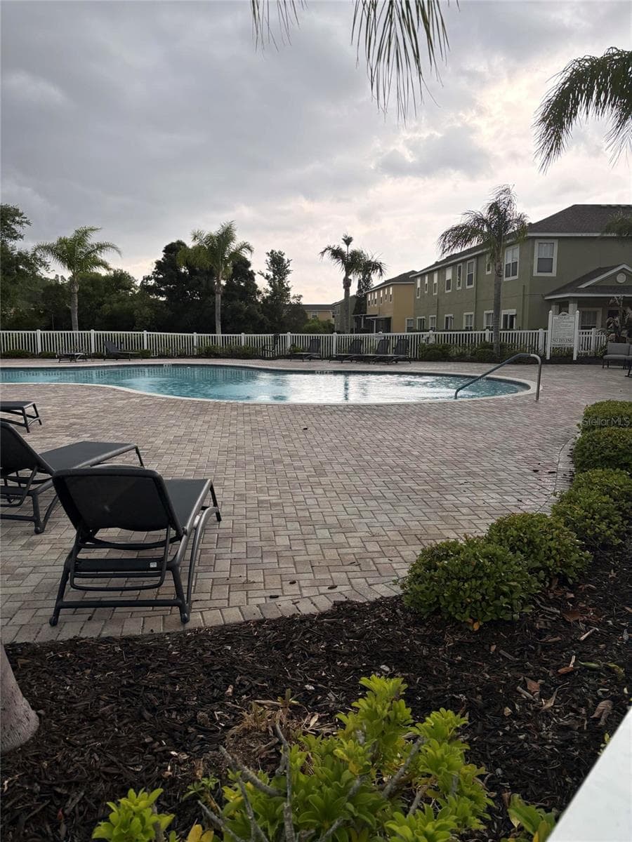 Townhouse at 8520 BROKEN WILLOW CT, TAMPA, photo 13 of 31