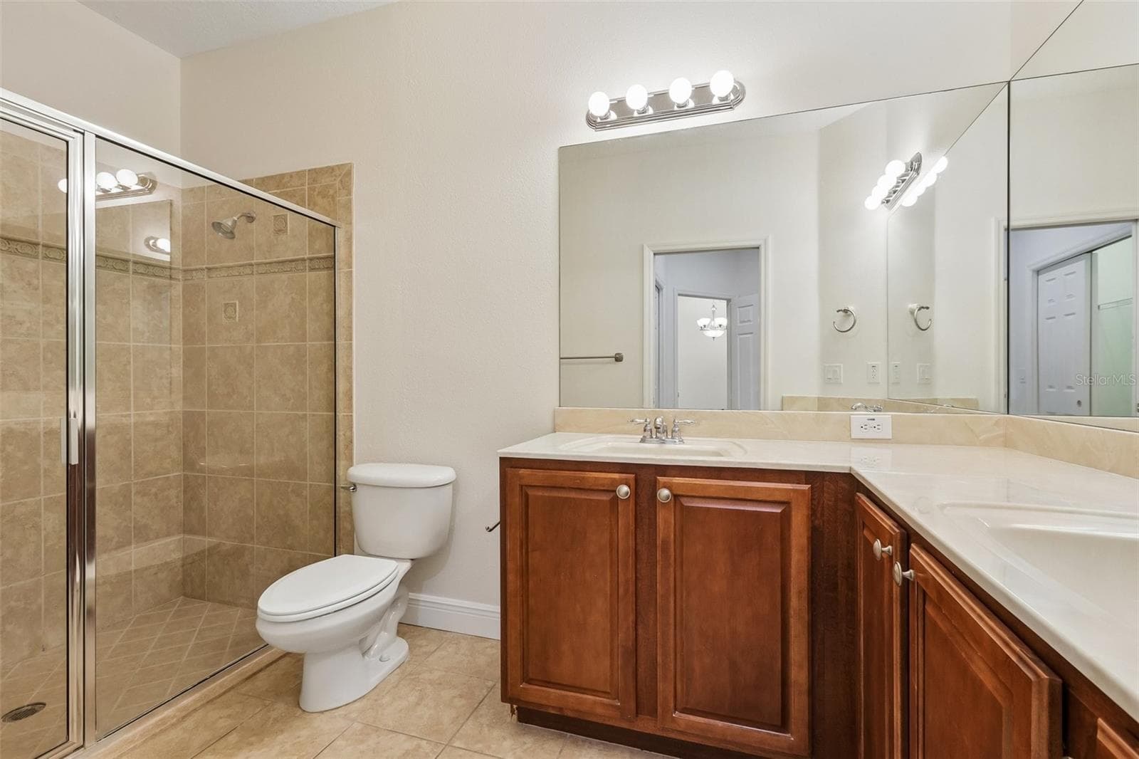 Townhouse at 8520 BROKEN WILLOW CT, TAMPA, photo 16 of 31