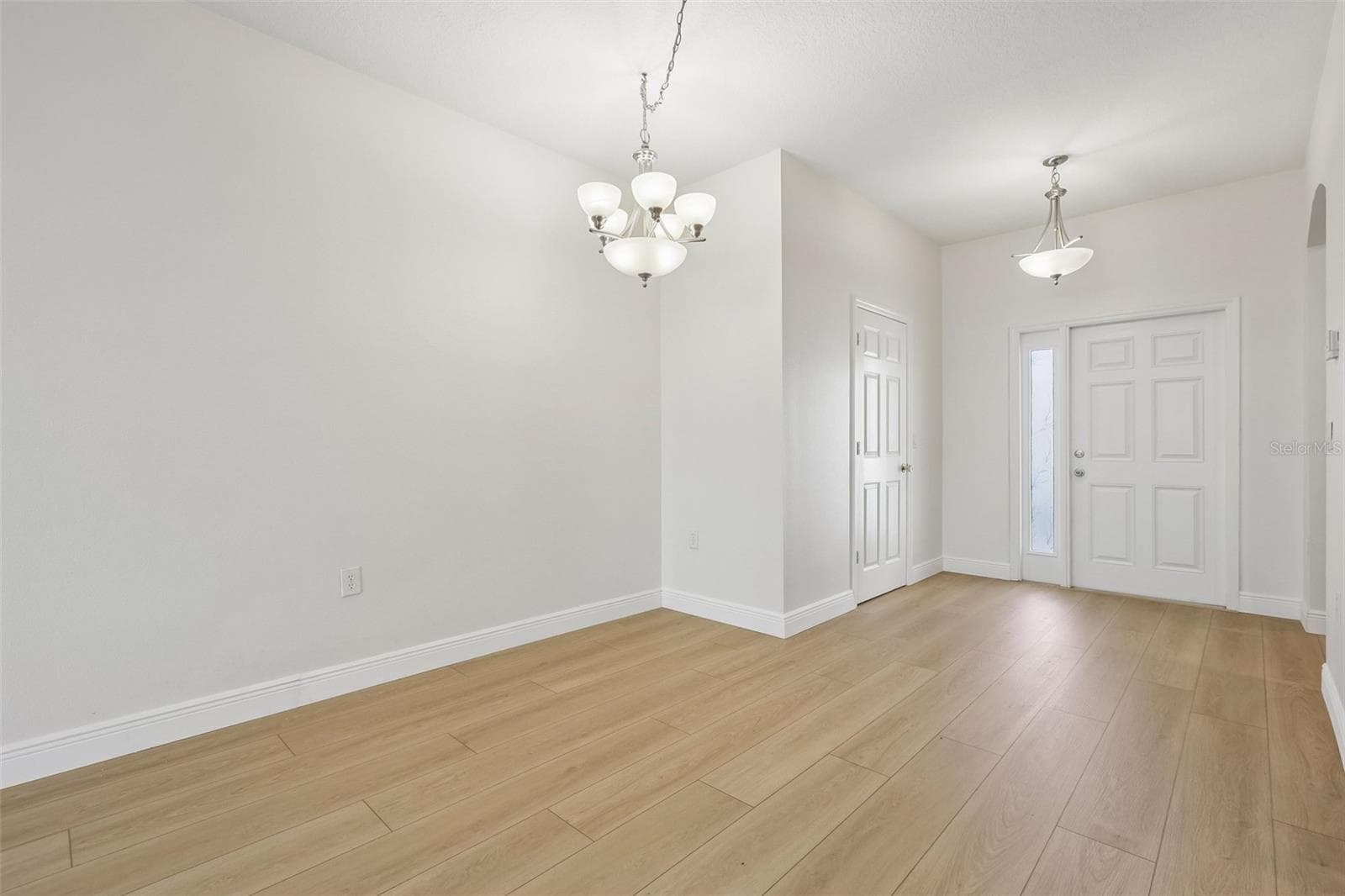 Townhouse at 8520 BROKEN WILLOW CT, TAMPA, photo 17 of 31