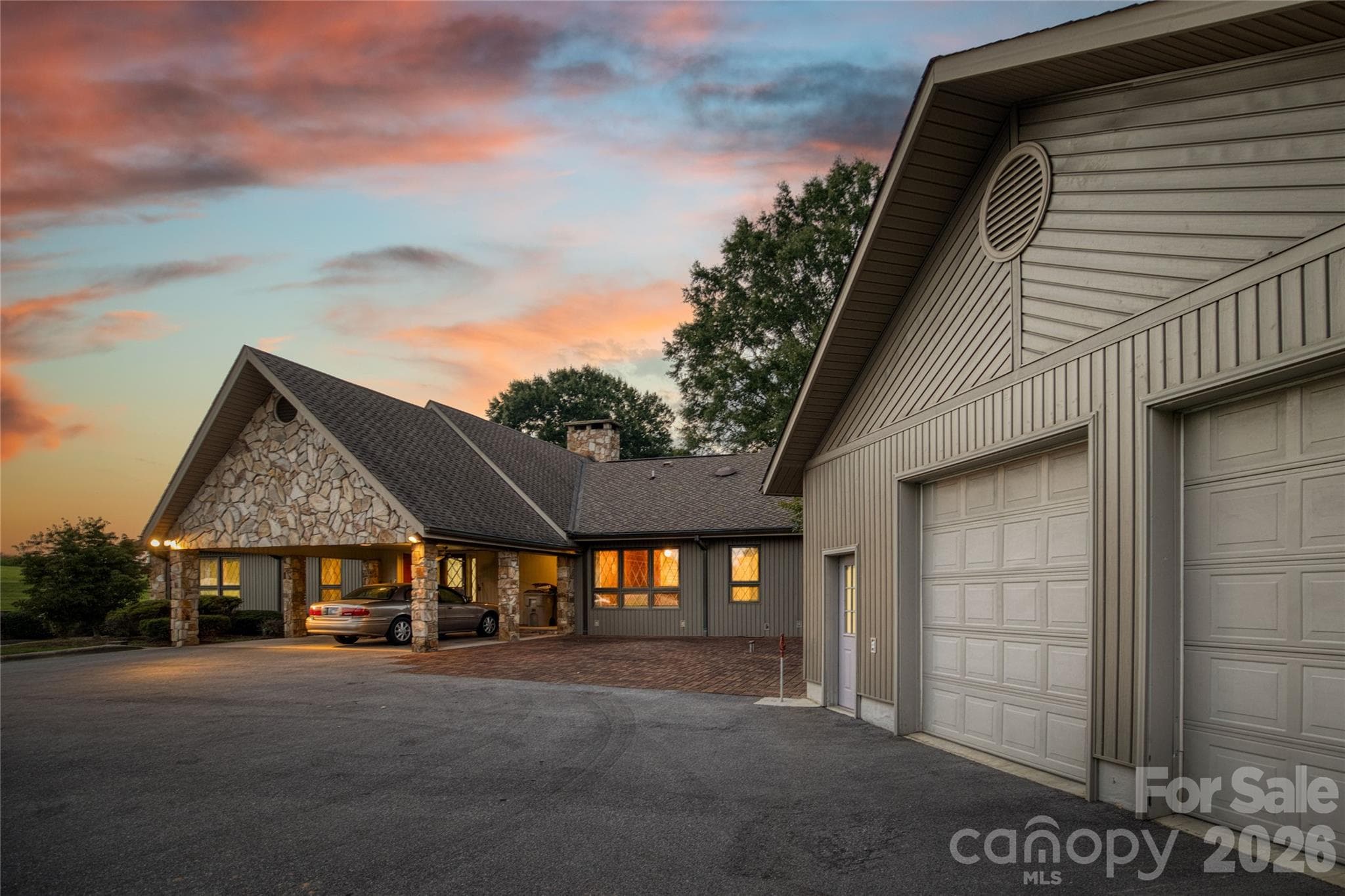 Single Family Residence at 2505 Morganton Boulevard SW, Lenoir, photo 3 of 34