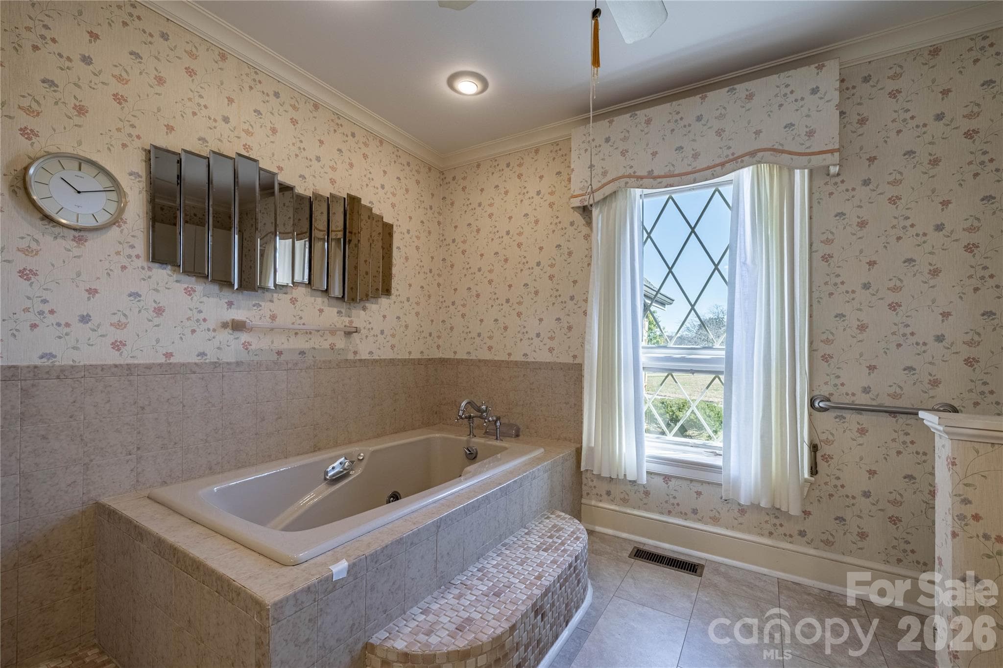 Single Family Residence at 2505 Morganton Boulevard SW, Lenoir, photo 27 of 34