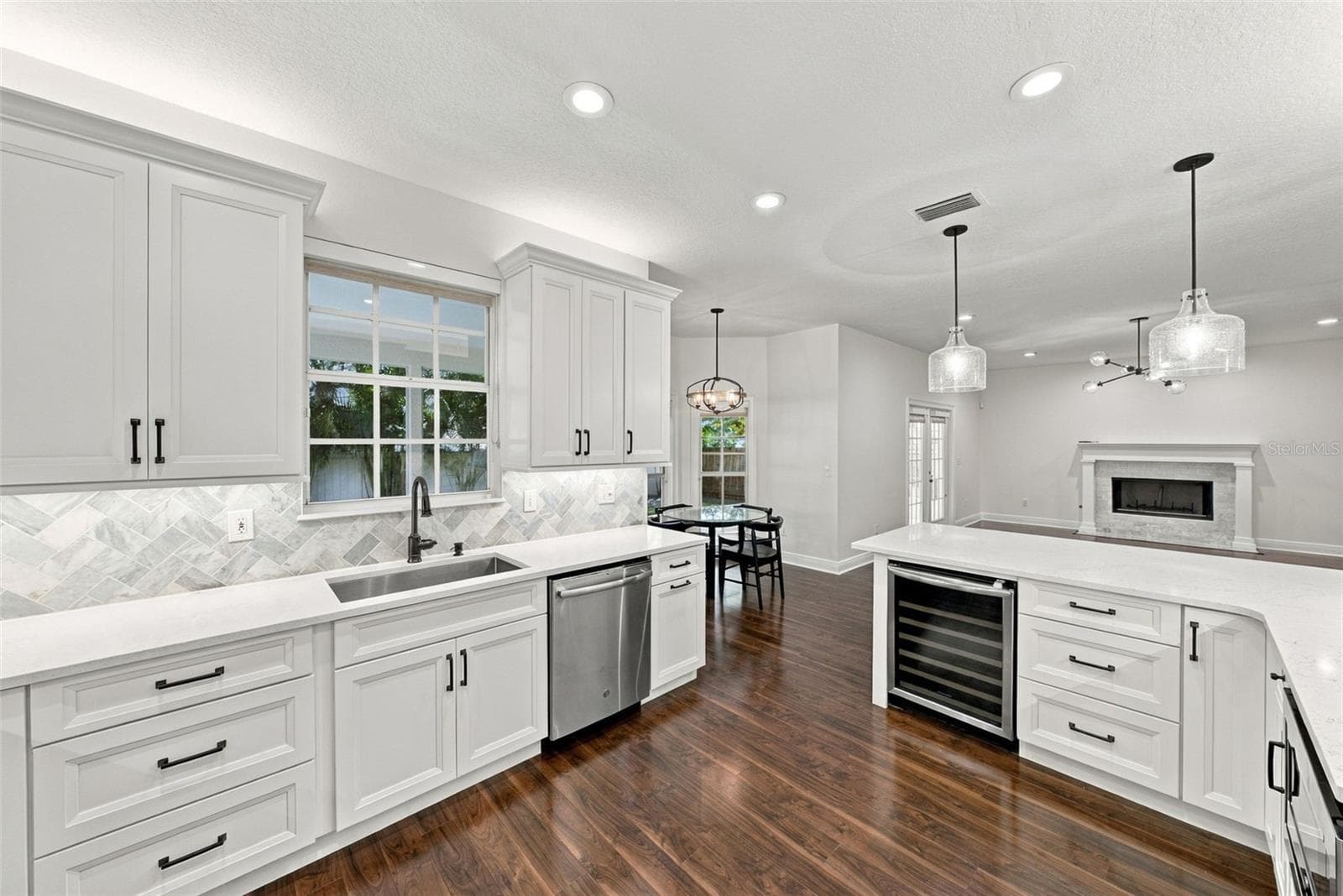 Single Family Residence at 3308 W VILLA ROSA ST, TAMPA, photo 14 of 43