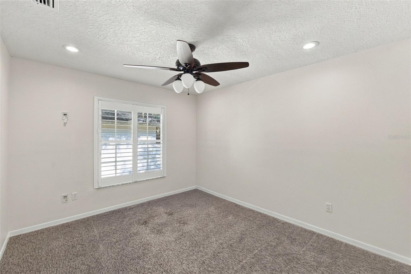 Single Family Residence at 3308 W VILLA ROSA ST, TAMPA, photo 30 of 43
