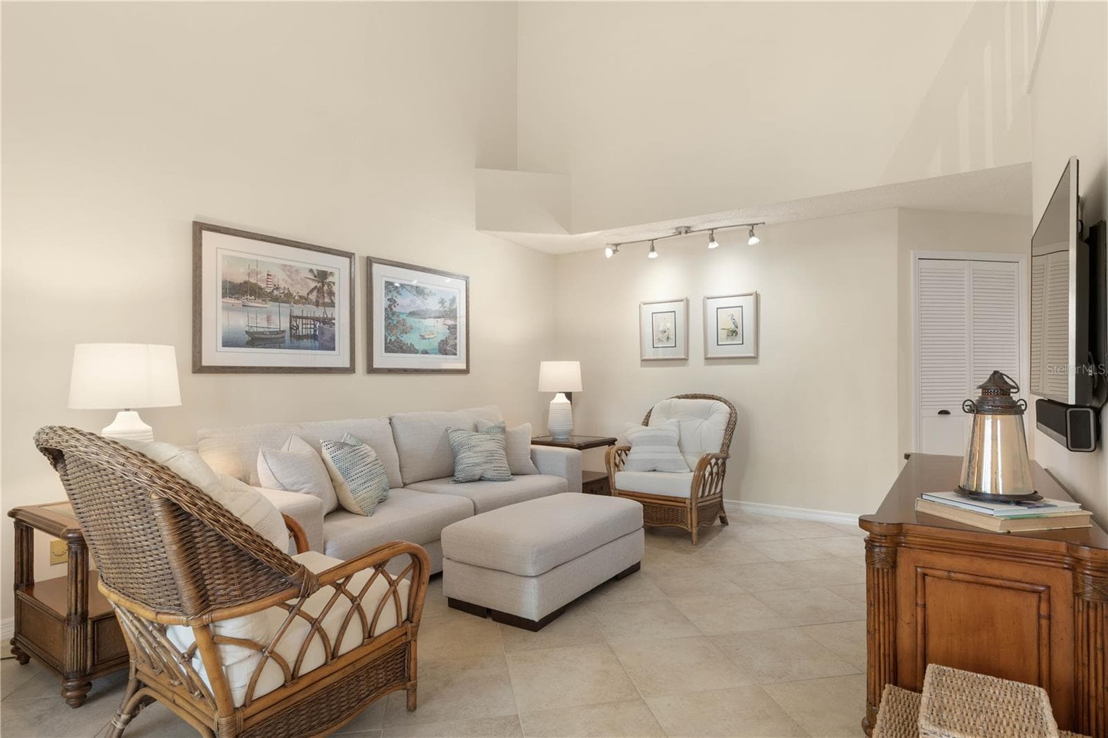 Townhouse at 53 RIVERS EDGE LN, PALM COAST, photo 9 of 91