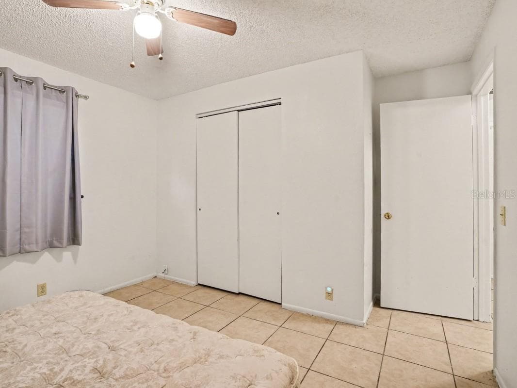 Duplex at 5661 STRUTHERS CT, WINTER HAVEN, photo 11 of 28