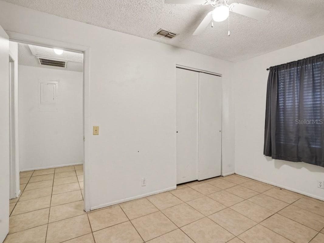 Duplex at 5661 STRUTHERS CT, WINTER HAVEN, photo 13 of 28