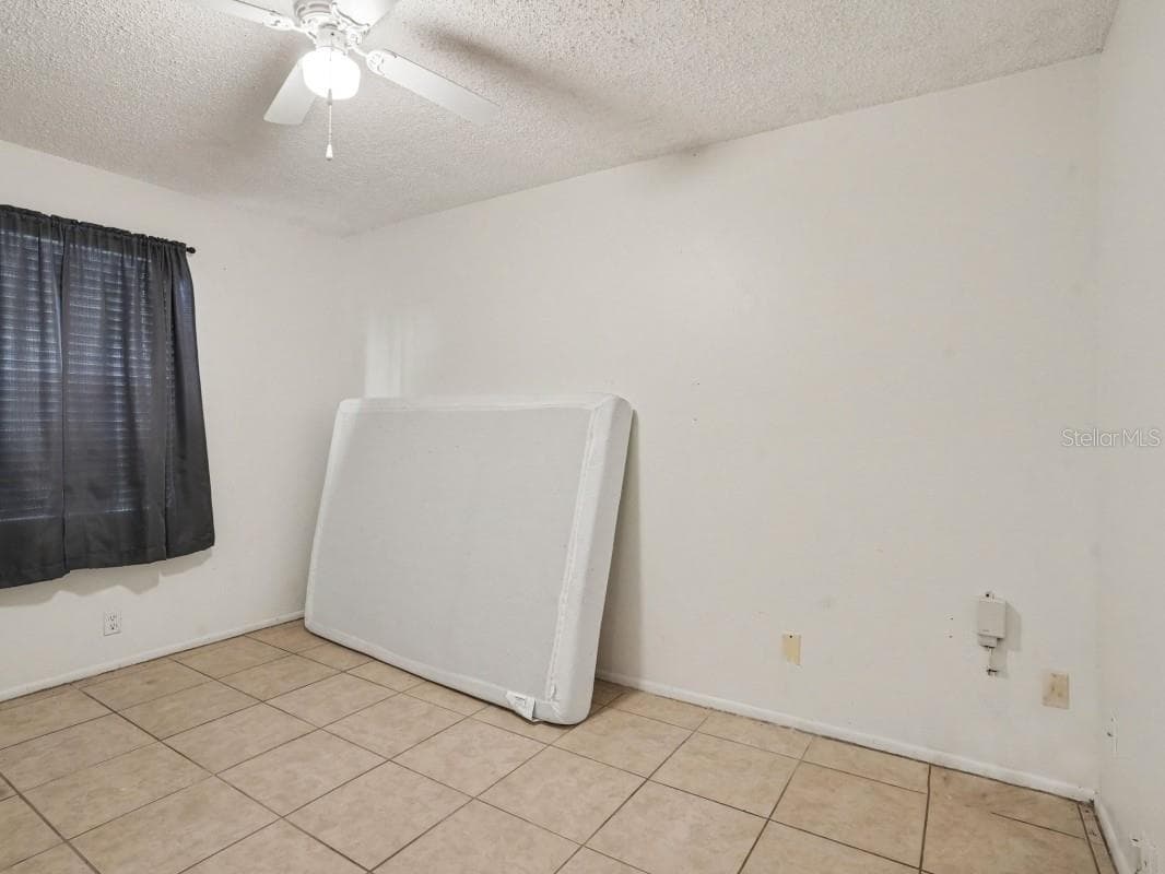 Duplex at 5661 STRUTHERS CT, WINTER HAVEN, photo 14 of 28