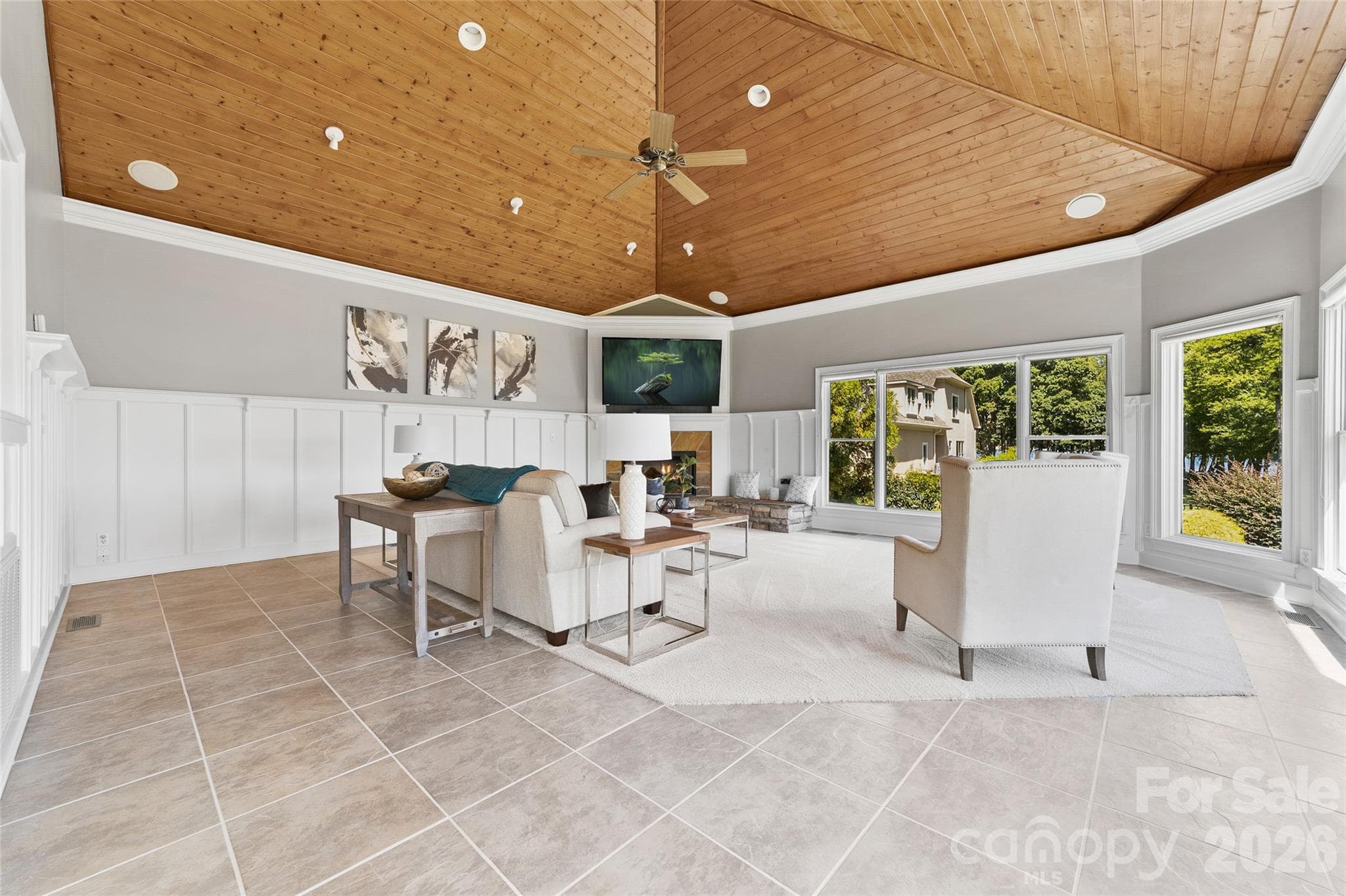 Single Family Residence at 21206 Captiva Court, Cornelius, photo 14 of 48