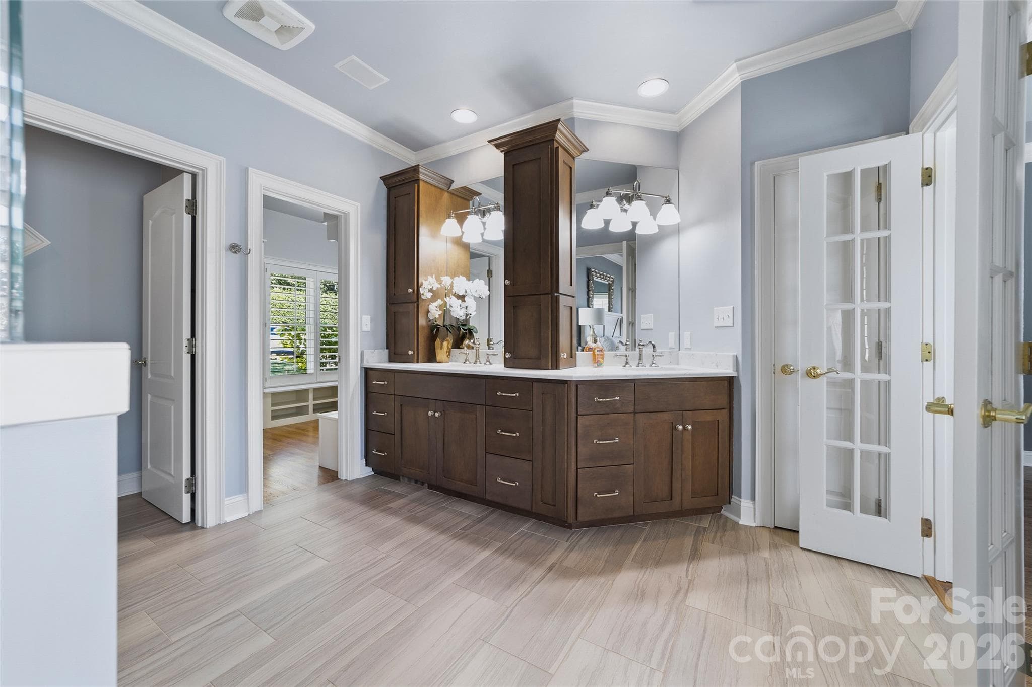 Single Family Residence at 21206 Captiva Court, Cornelius, photo 21 of 48