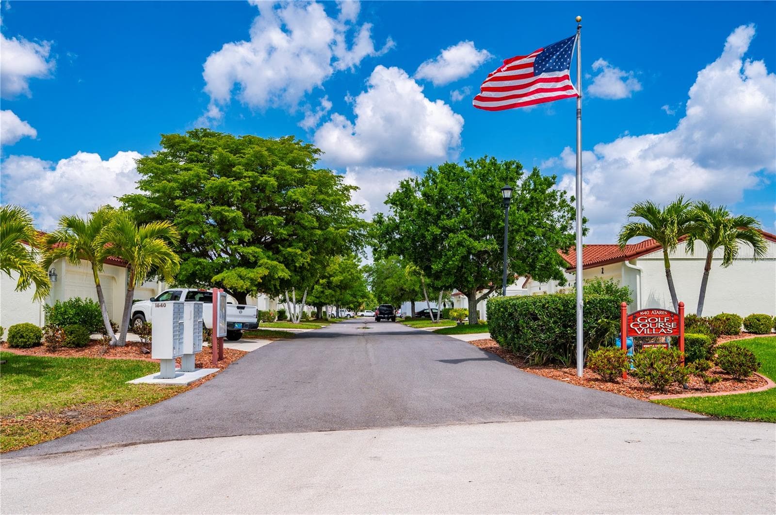 Quiet Cul-de-sac & community mail boxes - 1640 ATARES DR #16, PUNTA GORDA