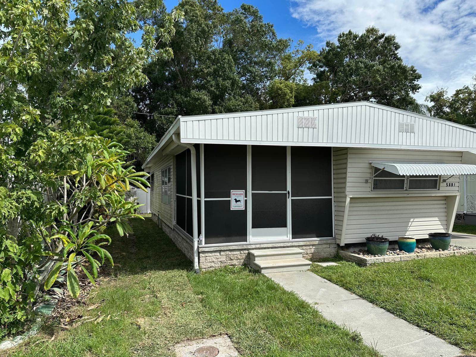 Mobile Home at 5881 29TH WAY N #6, ST PETERSBURG, photo 2 of 39